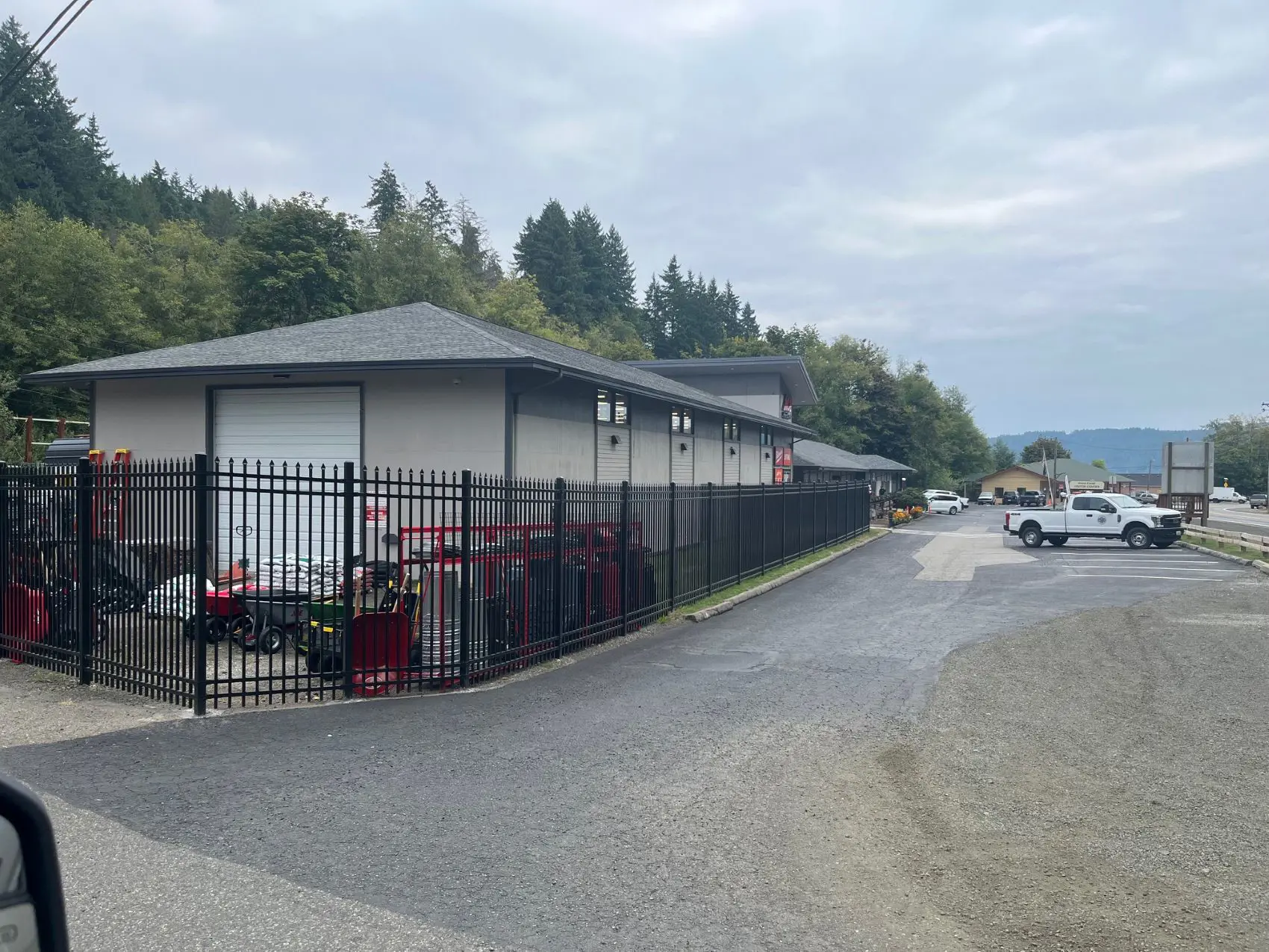 Ornamental fence design service